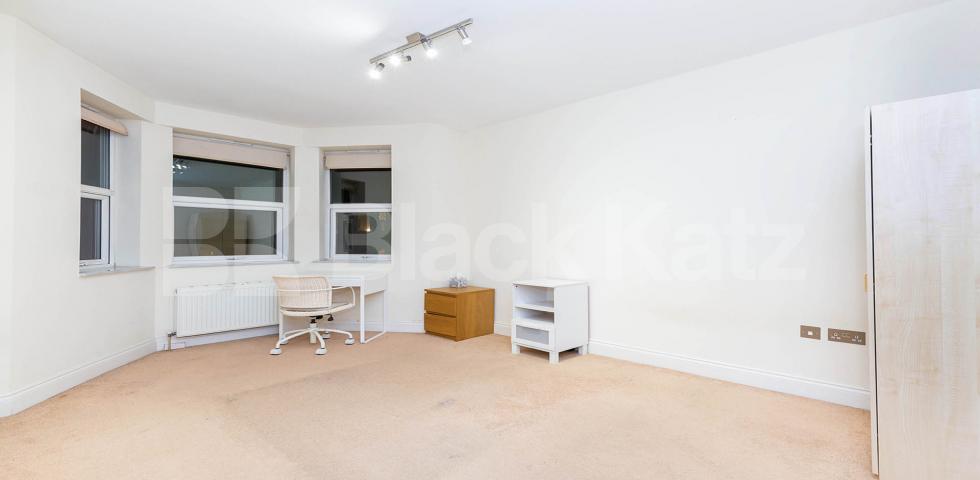 			3 Bedroom, 1 bath, 1 reception House			 Seymour Road, Harringay 